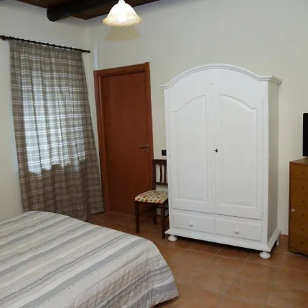 Alojamento de Acomodação e Pequeno-almoço Vaiana 3*